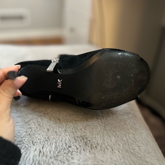 Michael Kors booties - Picture 3 of 3